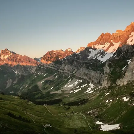 Bel Au Centre De Avec Vue 아파트